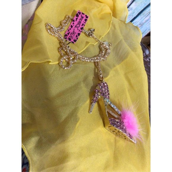 NWT Betsey Johnson Pink & Gold Rhinestone Shoe Pendant Adjustable Chain - Picture 9 of 15